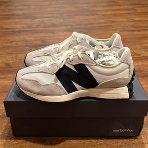 🆕 New Balance 327